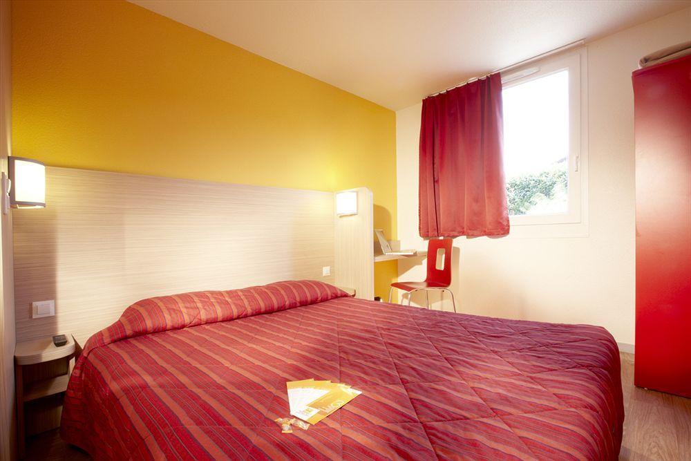 B&B Hotel Cholet Nord Luaran gambar
